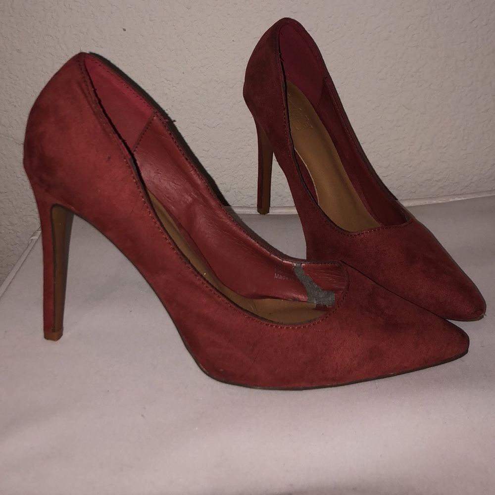 Charlotte Russe Velvet like Soft Red heels size 7